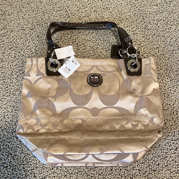 NWT Coach Sateen Tote Bag — Perfect for work or travel! - Picture 1 of 9